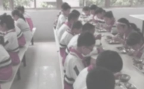 大膽放手,讓寶寶自己吃飯