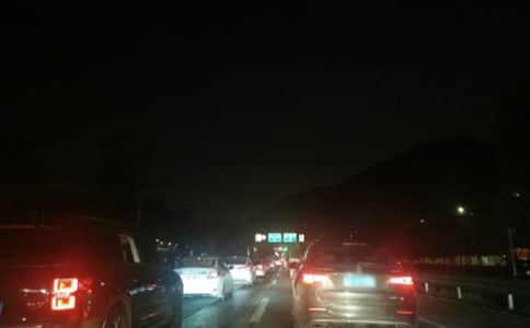 汽車高速公路上發生故障的處理方法