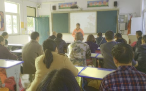 富裕后怎樣教育孩子的家長會發言稿范文