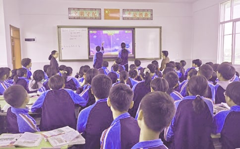 金色的草地教學反思【精選】