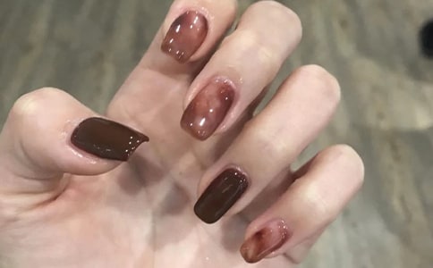 手繪蘋果美甲教程