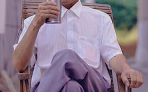 《中年》閱讀答案