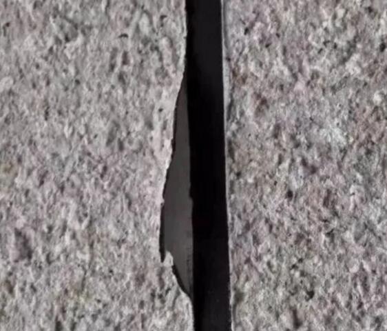 漆膜被破壞,邊緣出現滲水 水包水漆怎么施工?方法技巧工藝步驟介紹